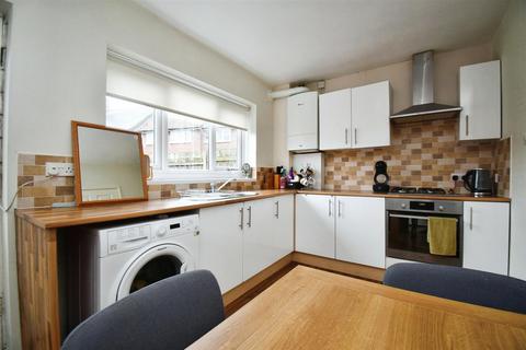 3 bedroom end of terrace house for sale, Bradford Avenue, Hull