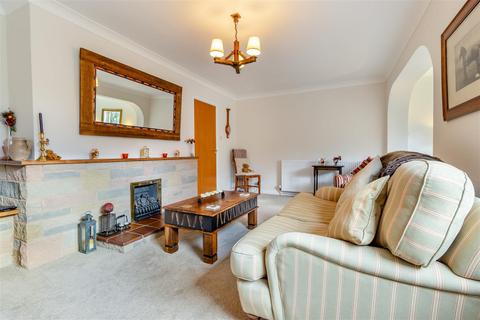 16 Dean Close, Mansfield, NG18 4DB