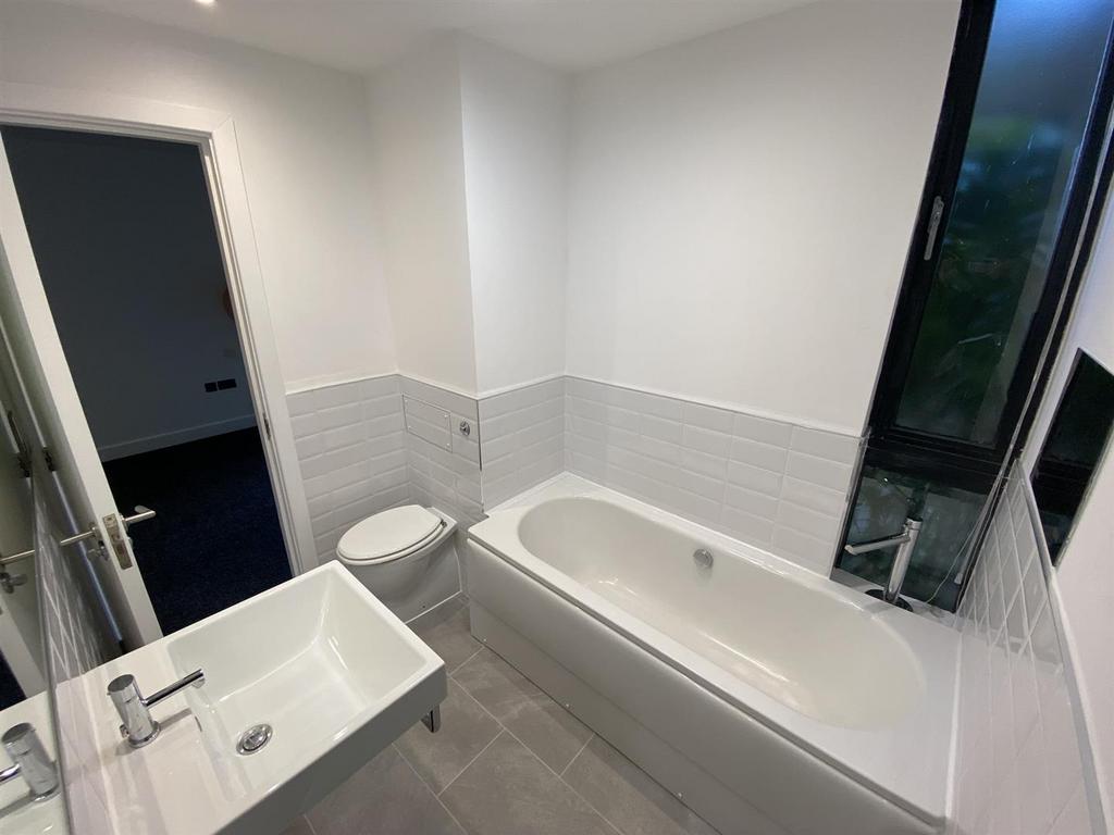 Ensuite Bathroom