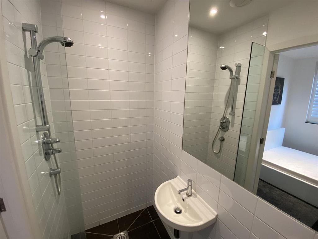 Shower Ensuite