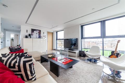 3 bedroom apartment to rent, Douglas Street, Pimlico, SW1P
