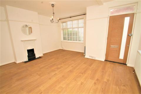 2 bedroom flat to rent, Ashbourne Avenue, Harrow