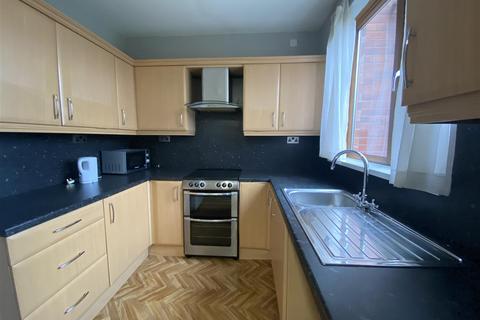 2 bedroom end of terrace house for sale - Woodthorpe Road, Sheffield S13