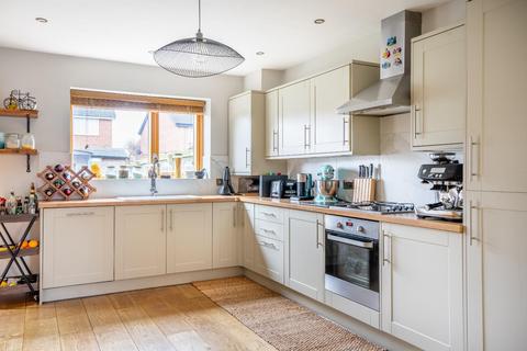4 bedroom townhouse for sale - Le Tour Way, York