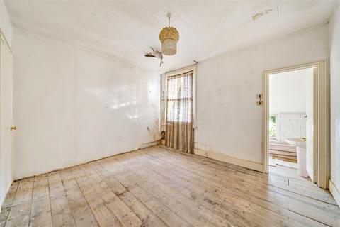 171 Sandycombe Road, Richmond, TW9 2EN