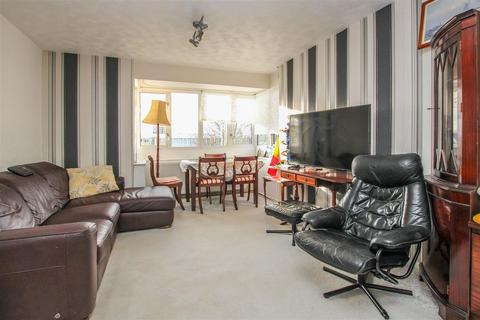 2 bedroom apartment for sale, Cameron Close, Warley, Brentwood