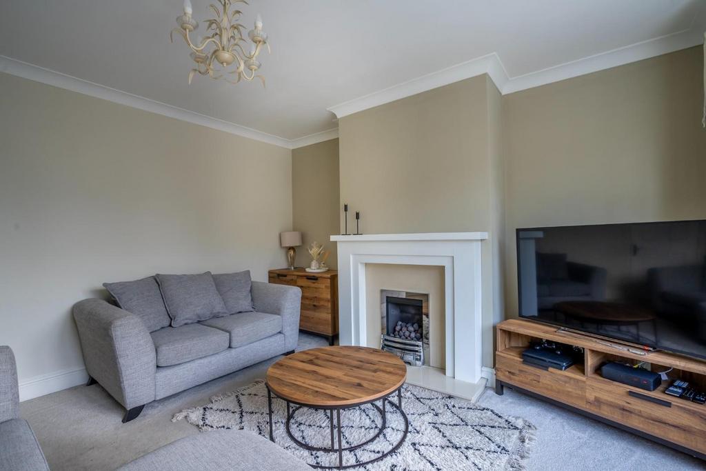 Lavender Grove, York 2 bed semidetached house £275,000