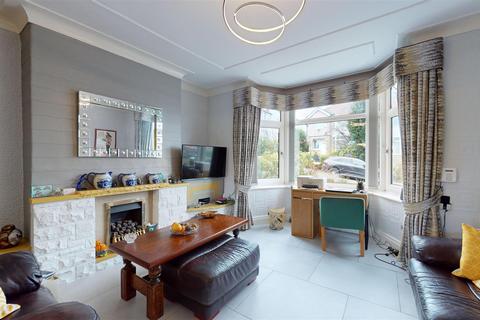 33 Ashfield Drive, Bradford, BD9 4EN
