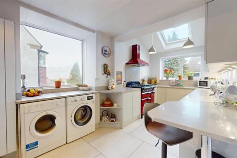 33 Ashfield Drive, Bradford, BD9 4EN