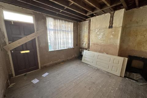 2 bedroom terraced house for sale - Durnford Street, Nottingham NG7