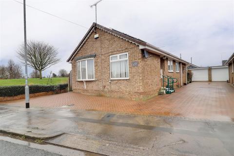 3 bedroom detached bungalow for sale - Maplewood Avenue, Hull