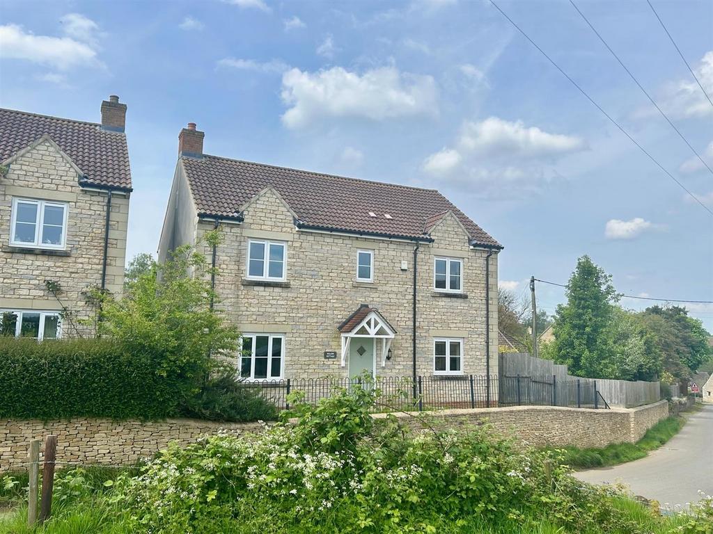 Nettleton Road, Burton, Chippenham 4 bed detached house £595,000