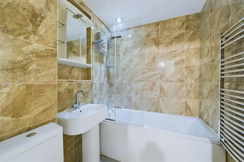 1 bedroom flat for sale, Harston Drive, Enfield