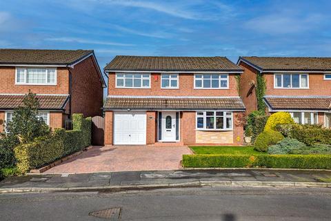 5 bedroom detached house for sale, Redwaters, Leigh
