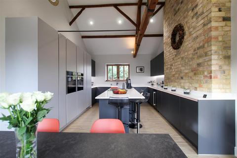 4 bedroom barn conversion to rent, Hildersham Road, Cambridge CB21