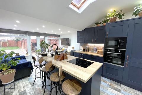 2, Ivy Cottages Clacton Road, Thorrington, Colchester, CO7 8EY