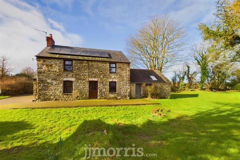 3 bedroom property with land for sale, Eglwyswrw, Crymych