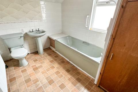 3 bedroom semi-detached house for sale, Teversal Avenue, Nottingham NG7