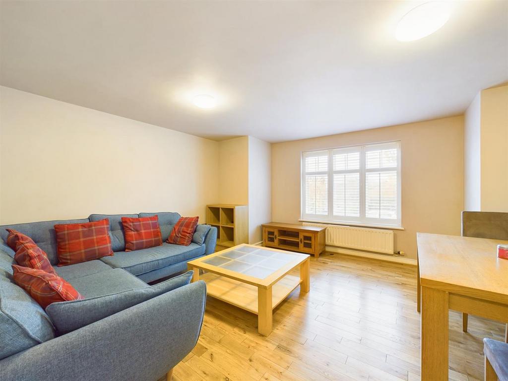 Raleigh Street, Nottingham NG7 2 bed apartment for sale £150,000