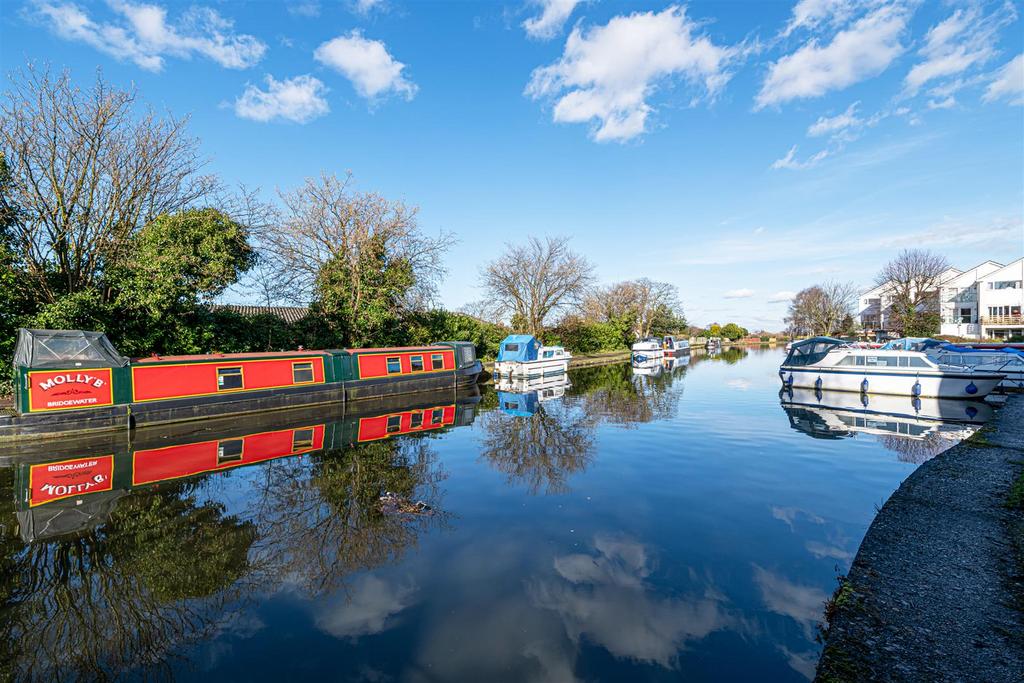 Canal Shot