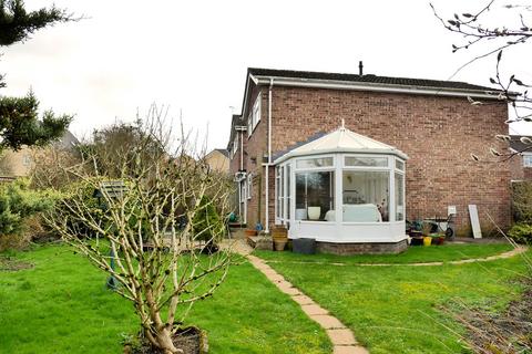 3 bedroom detached house for sale, Falcon Road, Calne
