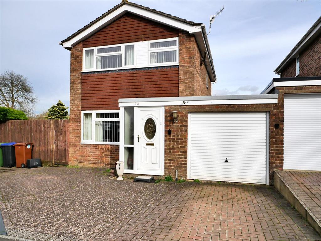 Falcon Road, Calne 3 bed detached house - £339,950