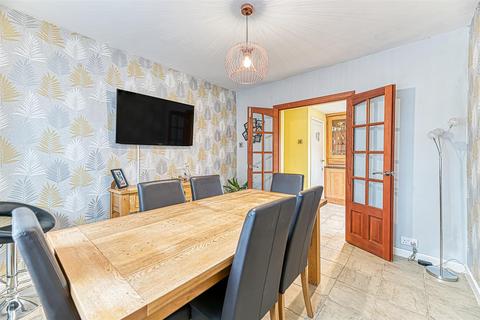 4 bedroom semi-detached house for sale, Village Close, Thelwall, Warrington, Cheshire