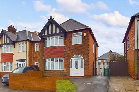 3 bedroom detached house for sale, Wynndale Drive, Nottingham NG5