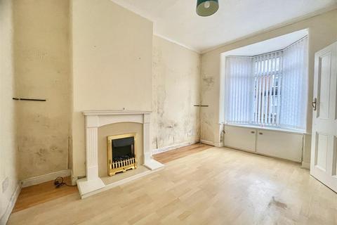 2 bedroom end of terrace house for sale, Coupland Road, Garforth, Leeds