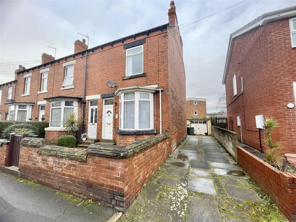 Coupland Road, Garforth, Leeds 2 bed end of terrace house for sale £