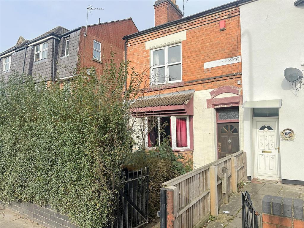 Uppingham Road, Leicester LE5 3 bed end of terrace house for sale £