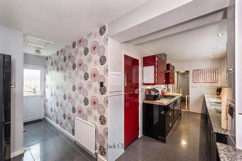 42 Burns Crescent, Tonbridge, TN9 2PS
