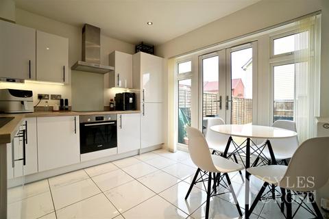 2 bedroom semi-detached house for sale, Seafarer Mews, Rowhedge, Colchester