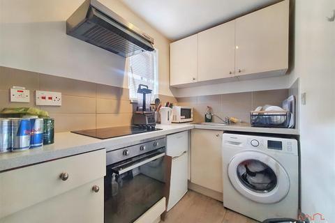 20 Greyhound Road, Sutton, SM1 4AN