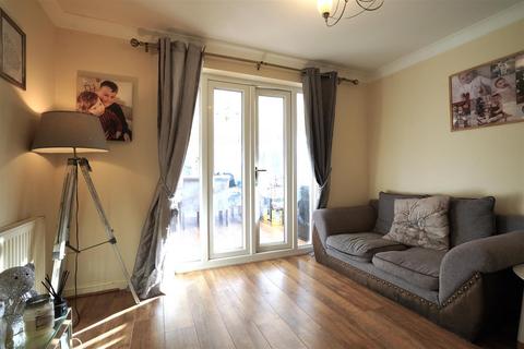 4 bedroom house for sale - James Atkinson Way, Crewe