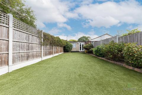 48 Endlebury Road, London, E4 6QG
