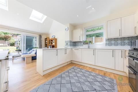 10 Harford Close, London, E4 7NH