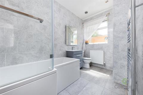 10 Harford Close, London, E4 7NH