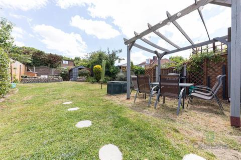 10 Harford Close, London, E4 7NH