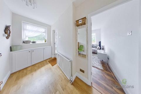 10 Harford Close, London, E4 7NH