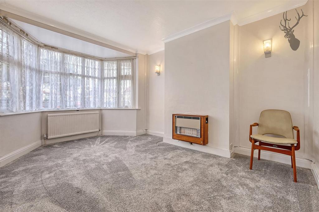 Blackthorne Drive, Chingford E4 4 bed house for sale £650,000