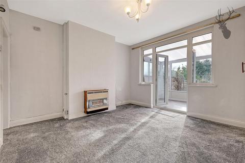 26 Blackthorne Drive, London, E4 6LR