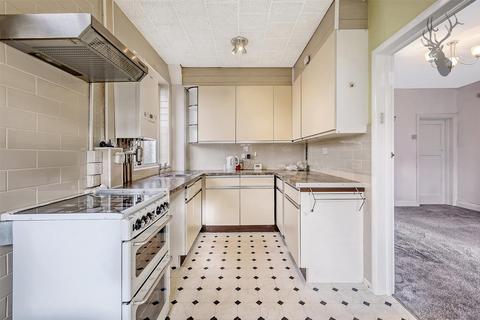 26 Blackthorne Drive, London, E4 6LR