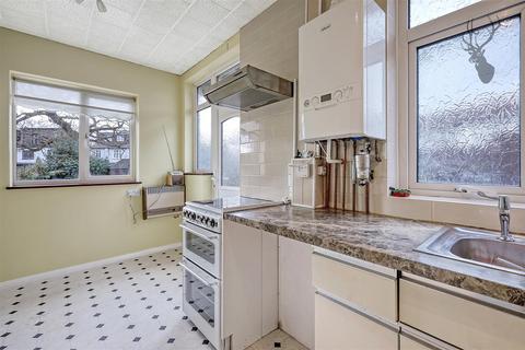26 Blackthorne Drive, London, E4 6LR