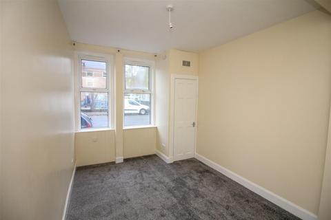 2 bedroom flat to rent - Trinity Street, Hawick
