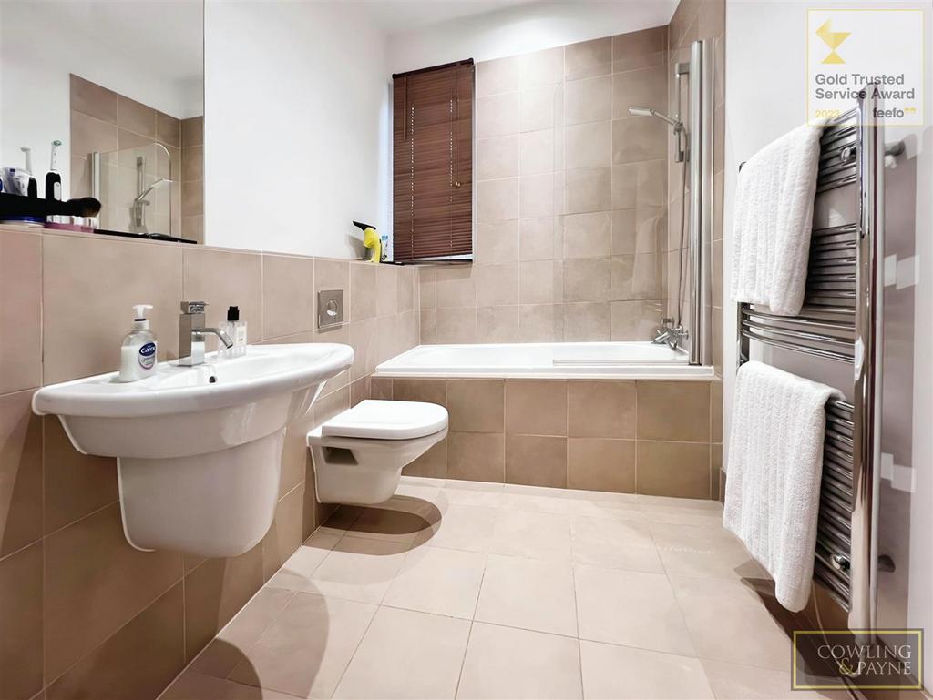Ensuite bathroom