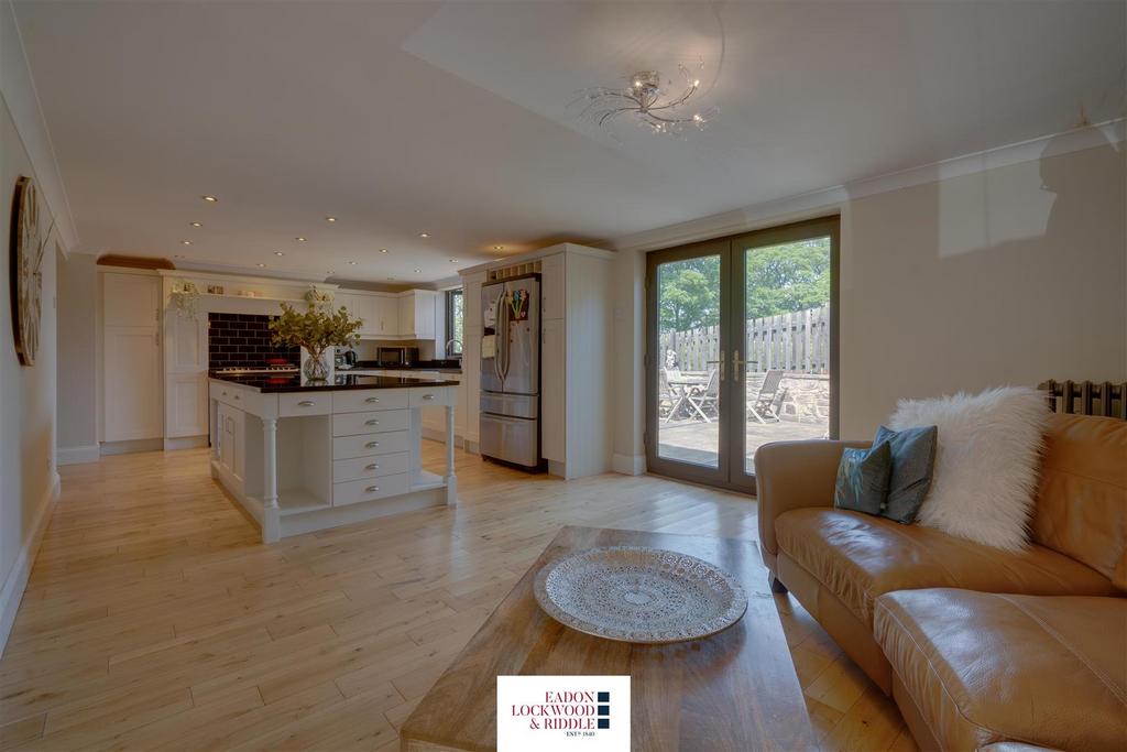 Kitchen Sitting Room