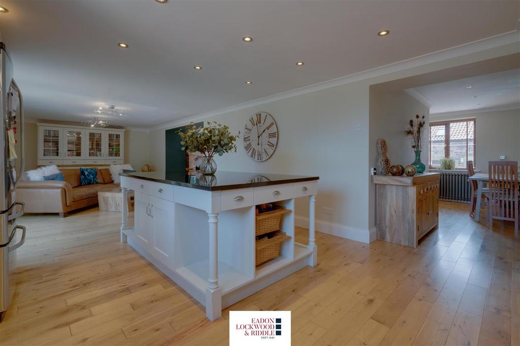 Kitchen Sitting Room