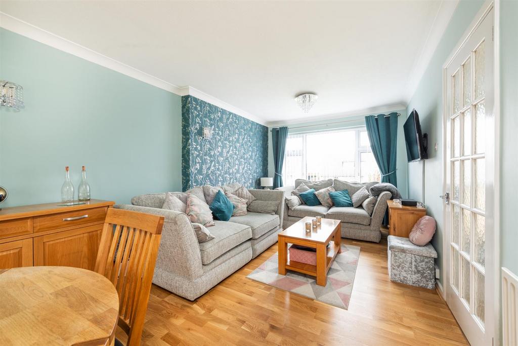Lounge / Dining Room