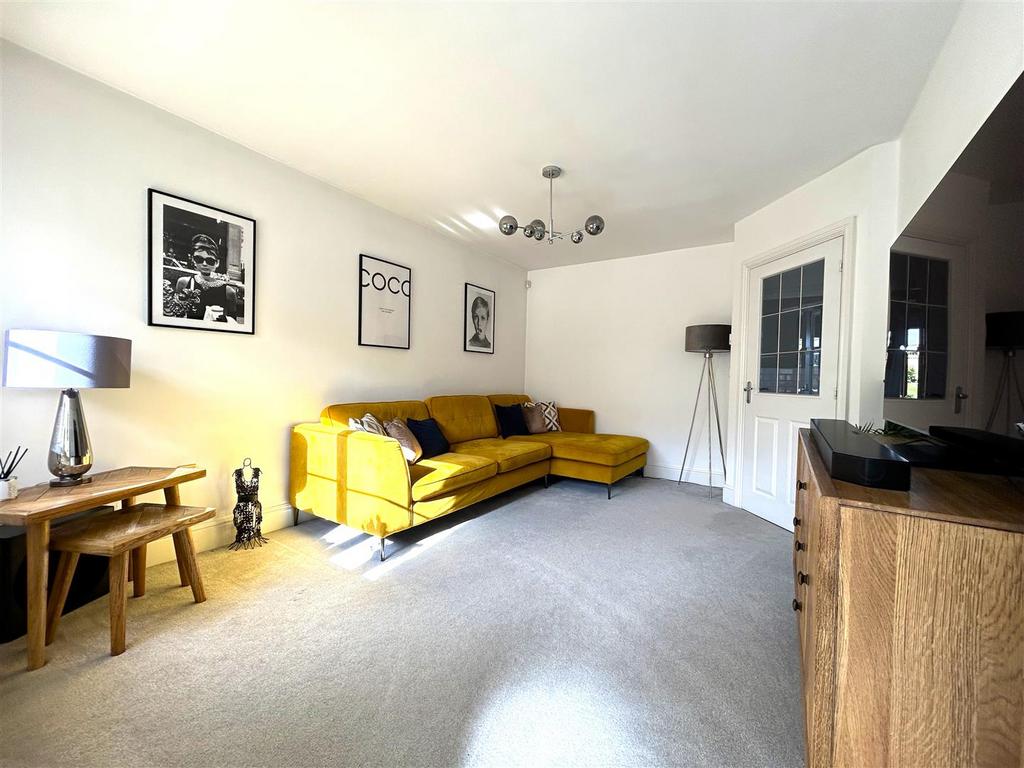 Herdwick Road, Flockton, Wakefield, WF4 4FJ 3 bed semidetached house